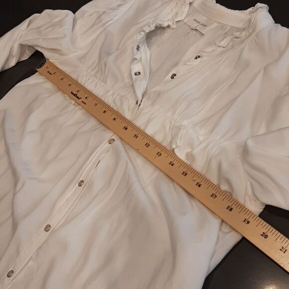 Dear John White Blouse with Pearl Buttons - Picture 9 of 10
